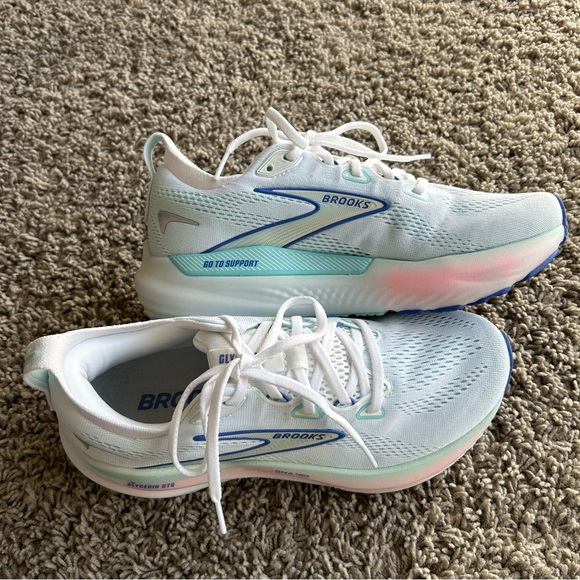 Brooks Shoes - Brooks Glycerin GTS 22 Womens 8.5 B Running Shoes White/LimpetShell/Blue Sneaker